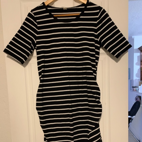 Old Navy Dresses & Skirts - SOLD ❤️Black and white stripped maternity dress